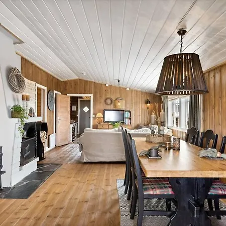 Cozy And Comfortable In The Center Of With A Large Terrace * Sjusjøen