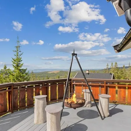 Cozy And Comfortable In The Center Of With A Large Terrace Ferienhaus Sjusjøen
